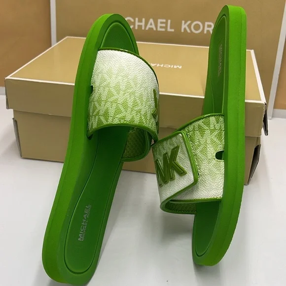 Michael Kors Green Slide Logo Sandals Palmer Ombré Signature
Jungle Green 
NWT - Picture 13 of 16